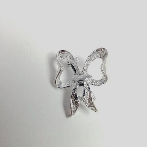 Vintage Garry's Bow Shaped Brooch, Silver Tone Lapel Pin, Scatter Estate - Picture 2 of 7